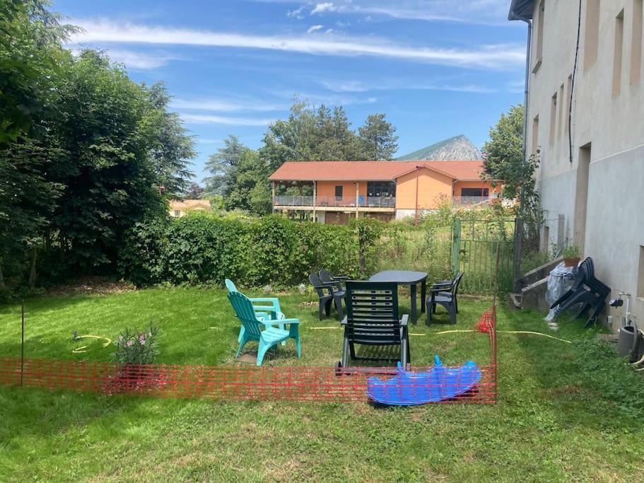 Logement Cosy Et Jardin Saint-Laurent-en-Royans Exterior photo